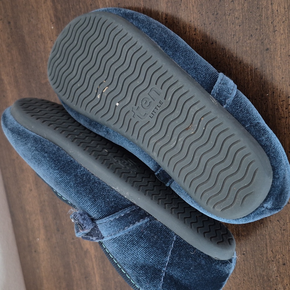 ten Little Velvet Sapphire Blue Ballet Flats - Picture 4 of 4